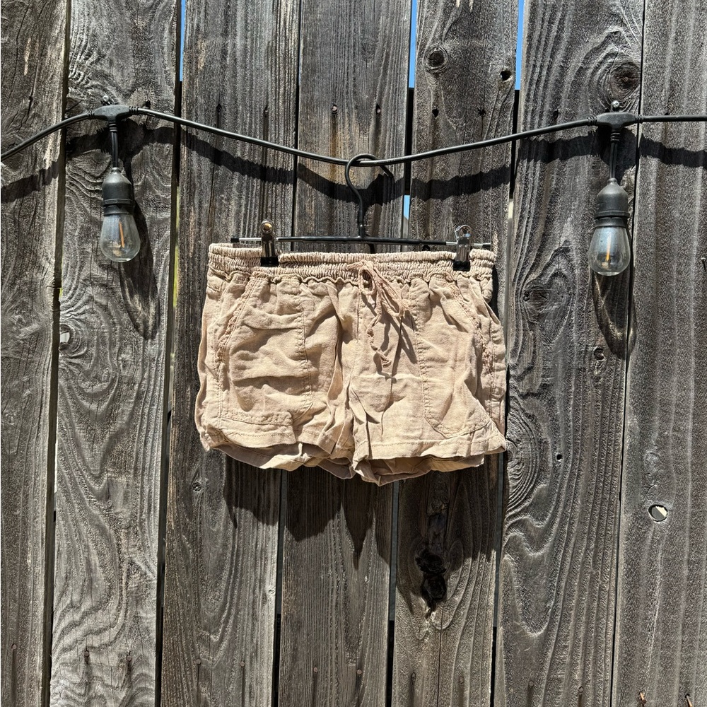 3/$15 CLEARANCE Rewind beige tan knit Soft Shortie Shorts drawstring Waist XS